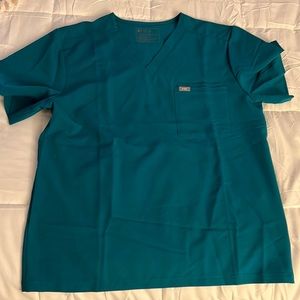 Figs Men’s scrub top